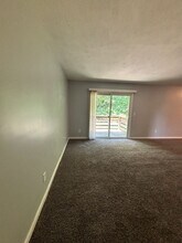 1590 Illinois Rd in Radcliff, KY - Building Photo - Building Photo