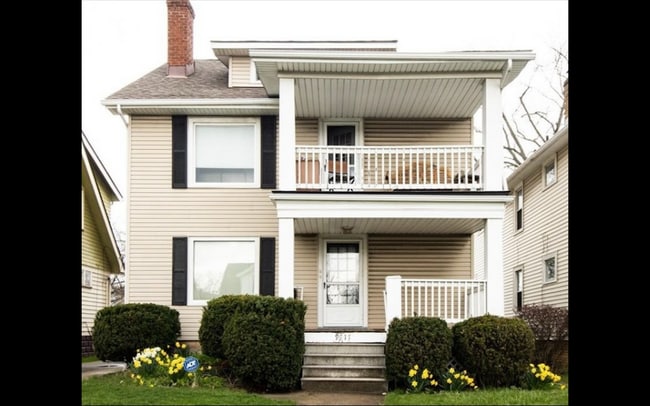 property at 9817 Parkview Ave
