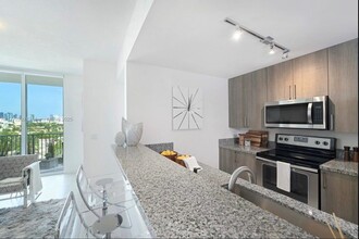 514 SW 22nd Ave in Miami, FL - Building Photo - Building Photo