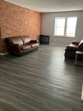 16 Townley St, Unit D3 in Hartford, CT - Foto de edificio - Building Photo