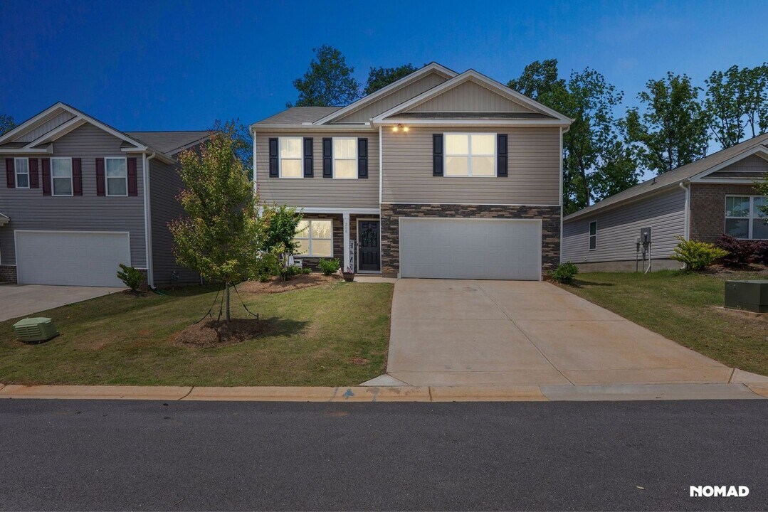 208 Kernow Ln in Piedmont, SC - Building Photo