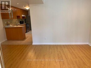 248 Breton Ave in Mississauga, ON - Building Photo - Building Photo