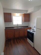 1221 W Atkinson Ave in Milwaukee, WI - Foto de edificio - Building Photo