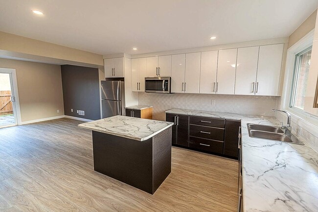 Briarfield Estates - North in St Catharines, ON - Building Photo - Building Photo