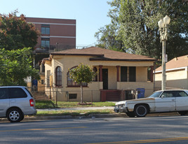 2243 Lincoln Park Ave Apartments