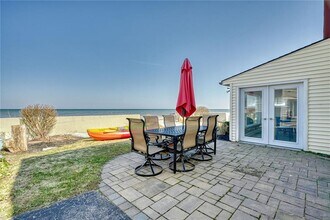 888 Edgemere Dr in Rochester, NY - Building Photo - Building Photo