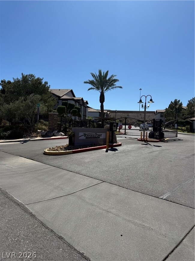 property at 45 Maleena Mesa St