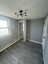 205 N 16th St, Unit 3 in Bloomfield, NJ - Building Photo - Building Photo