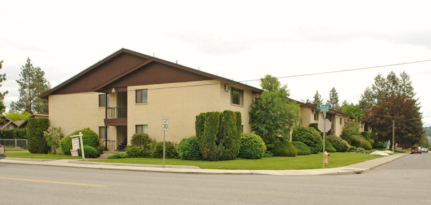 Adams Court Apartments in Spokane, WA - Building Photo