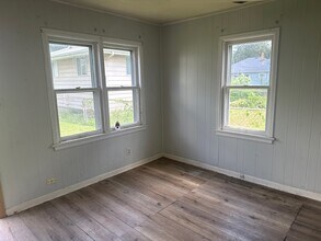 2049 N Gale Ave in Peoria, IL - Foto de edificio - Building Photo