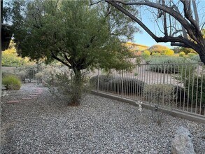 101 Emerald Dunes Cir in Henderson, NV - Building Photo - Building Photo