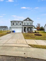 44 Regal Gdns Ct in Angier, NC - Building Photo