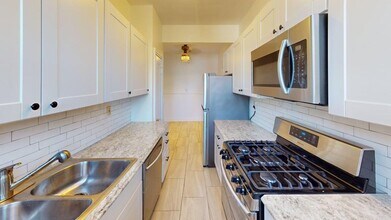 514 S Hanley Rd in Clayton, MO - Building Photo - Building Photo