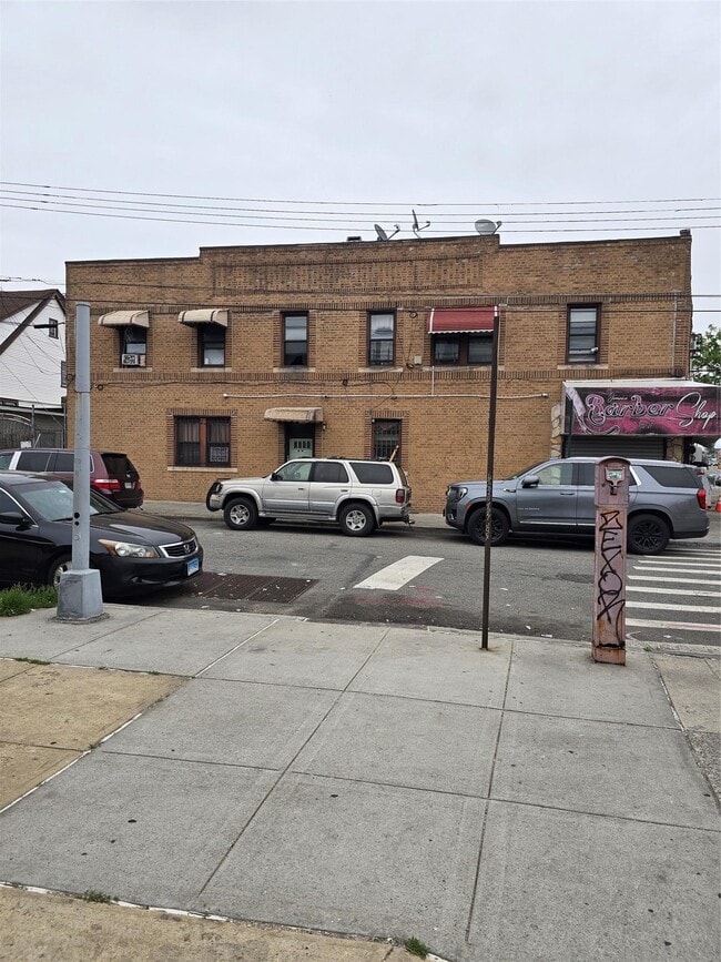 property at 90- 35 195th Pl