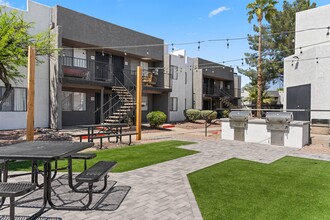 Alegria Apartment Homes in Tucson, AZ - Foto de edificio - Building Photo