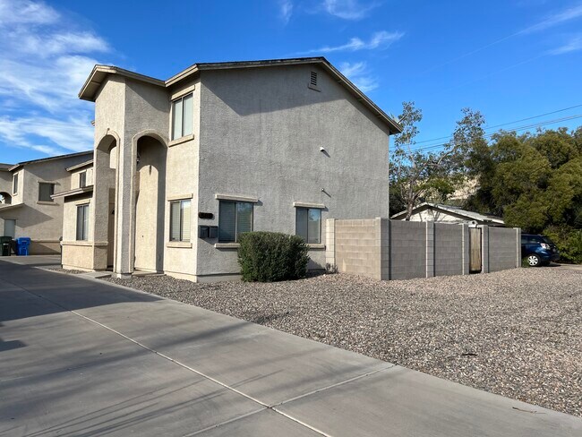 property at 506 E Townley Ave