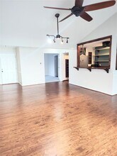 500 Tiki Dr, Unit #214D in Tiki Island, TX - Building Photo - Building Photo