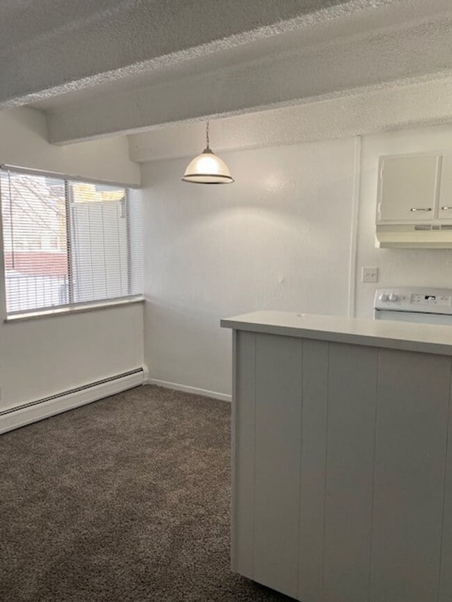 2401 S Gaylord St in Denver, CO - Building Photo - Building Photo