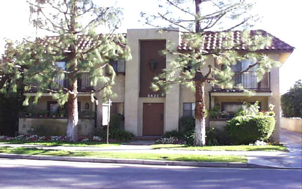 Bellingham Garden Apartments in North Hollywood, CA - Foto de edificio