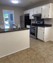 316 Poplar Dr in Millbrook, AL - Building Photo - Building Photo