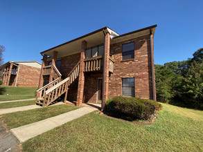 3971 Bradford Ct in Winston-Salem, NC - Building Photo - Building Photo