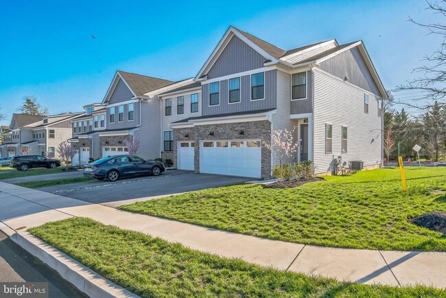 900 Dogwood Ct in King of Prussia, PA - Building Photo - Building Photo