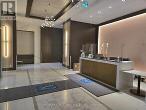 591 Sheppard Ave E in Toronto, ON - Building Photo - Building Photo