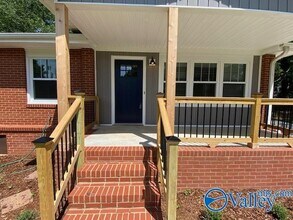 1661 Nick Davis Rd in Harvest, AL - Building Photo - Building Photo