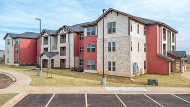 The Estates at Rockwell in Oklahoma City, OK - Building Photo - Building Photo