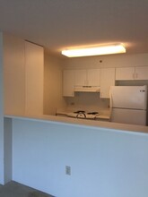 3009 Ala Makahala Pl in Honolulu, HI - Building Photo - Building Photo