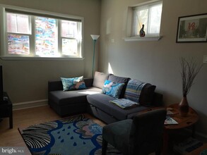 527 S 7th St in Philadelphia, PA - Building Photo - Building Photo