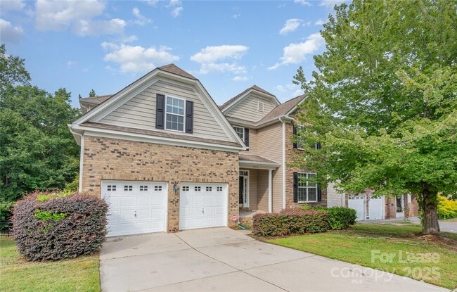 14026 Green Birch Dr in Pineville, NC - Building Photo - Building Photo