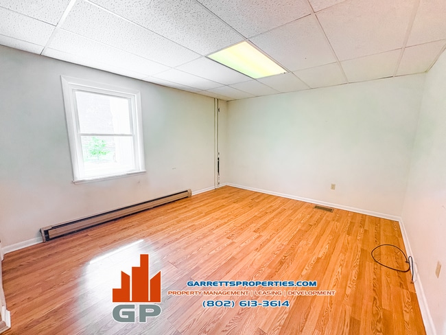 56 Church St in St Johnsbury, VT - Building Photo - Building Photo