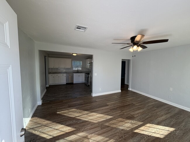 4769 SE 27th St in Del City, OK - Building Photo - Building Photo