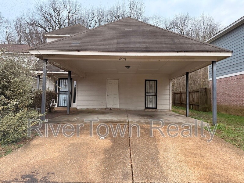 4591 Addington Dr in Memphis, TN - Building Photo