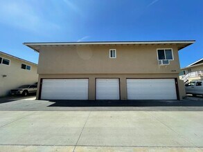 1630 Coriander Dr in Costa Mesa, CA - Building Photo - Building Photo