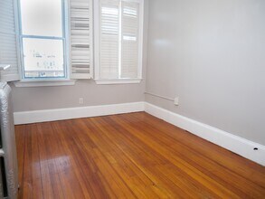 16 Chestnut Hill Ave in Boston, MA - Foto de edificio - Building Photo