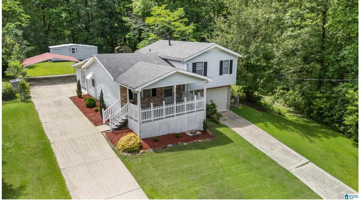 3632 Charleston Ave in Fultondale, AL - Building Photo