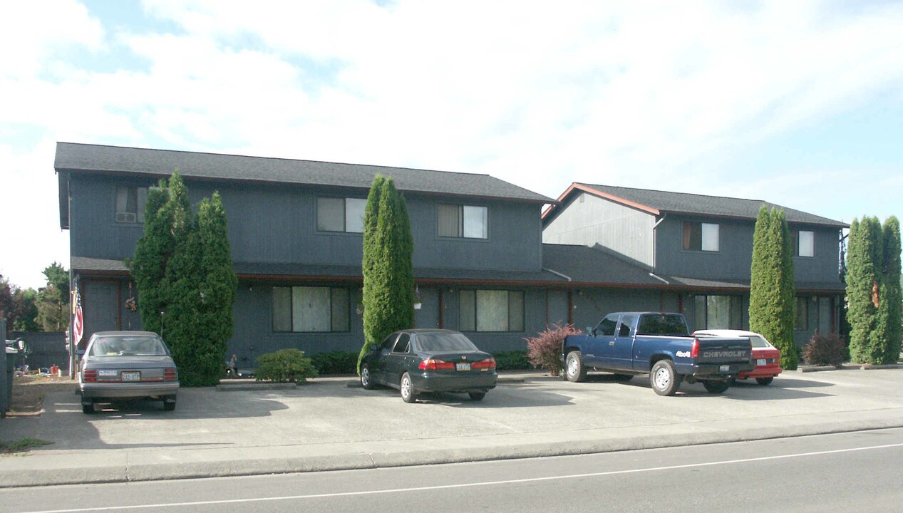 18710 Blueberry Ln in Monroe, WA - Building Photo