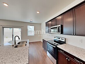 1479 Garden Swing Ave in North Las Vegas, NV - Building Photo - Building Photo