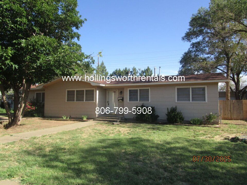 5010 35th St in Lubbock, TX - Building Photo