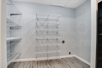 4508 E Indian Trail in Louisville, KY - Building Photo - Building Photo