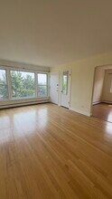 8052 N Oriole Ave in Niles, IL - Building Photo - Building Photo