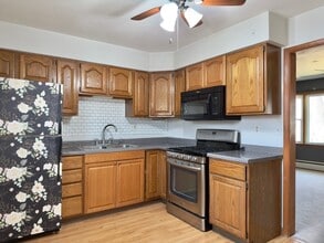 1311 Theodore St in Loves Park, IL - Building Photo - Building Photo