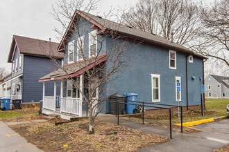 Riverside Homes in Minneapolis, MN - Building Photo - Building Photo