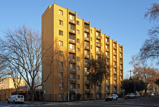 Central City in Sacramento, CA - Foto de edificio - Building Photo