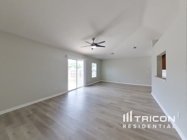 12360 Anarania Dr in Jacksonville, FL - Building Photo - Building Photo