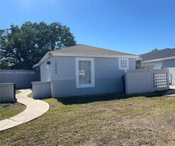 14964 SW 74th Terrace in Miami, FL - Building Photo