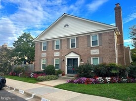 4054 Norbeck Square Dr, Unit B in Rockville, MD - Building Photo