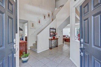 9314 Heritage Oak Ct in Tampa, FL - Building Photo - Building Photo